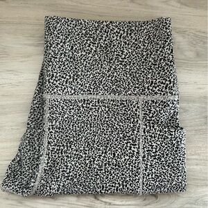 Athleta Salutation Stash Textured Legging size L